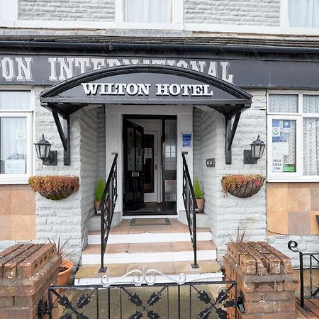 The Wilton International Bed & Breakfast Блекпул Екстериор снимка