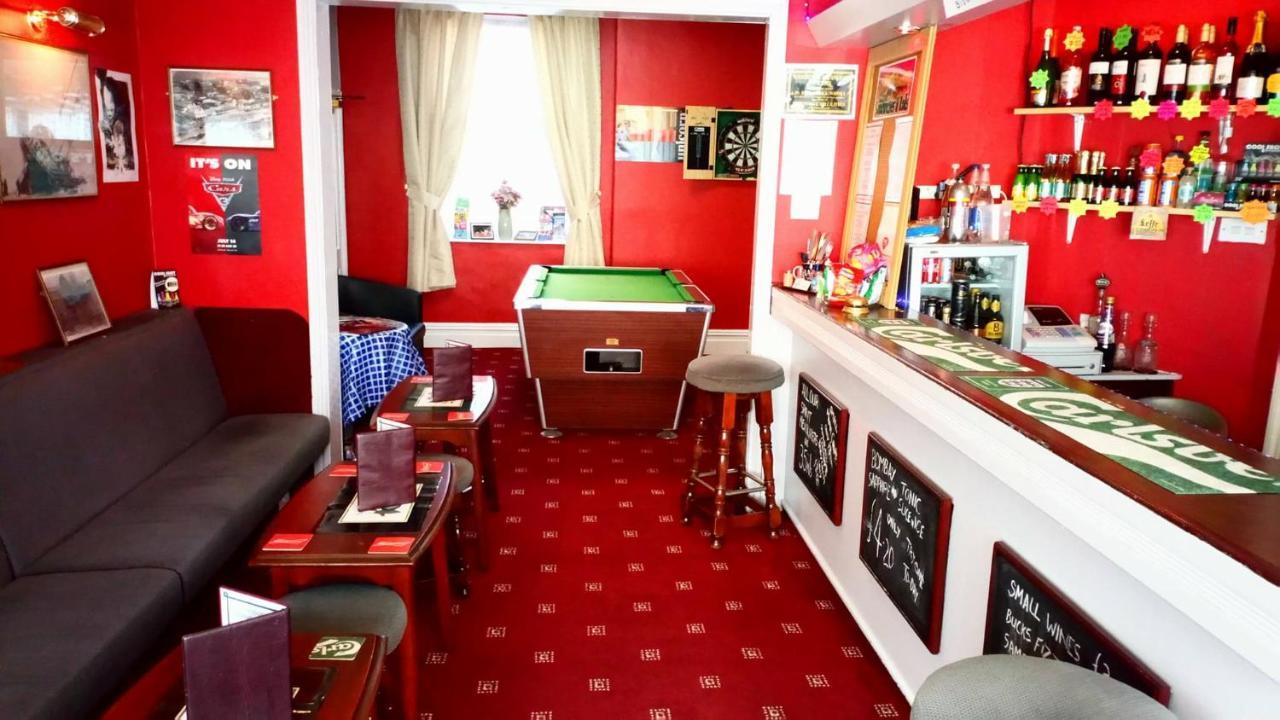 The Wilton International Bed & Breakfast Блекпул Екстериор снимка