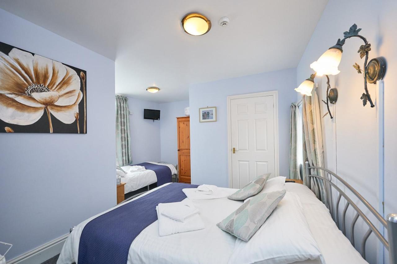 The Wilton International Bed & Breakfast Блекпул Екстериор снимка