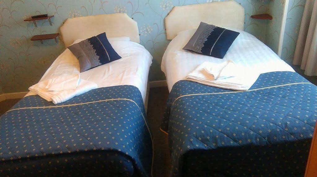 The Wilton International Bed & Breakfast Блекпул Екстериор снимка