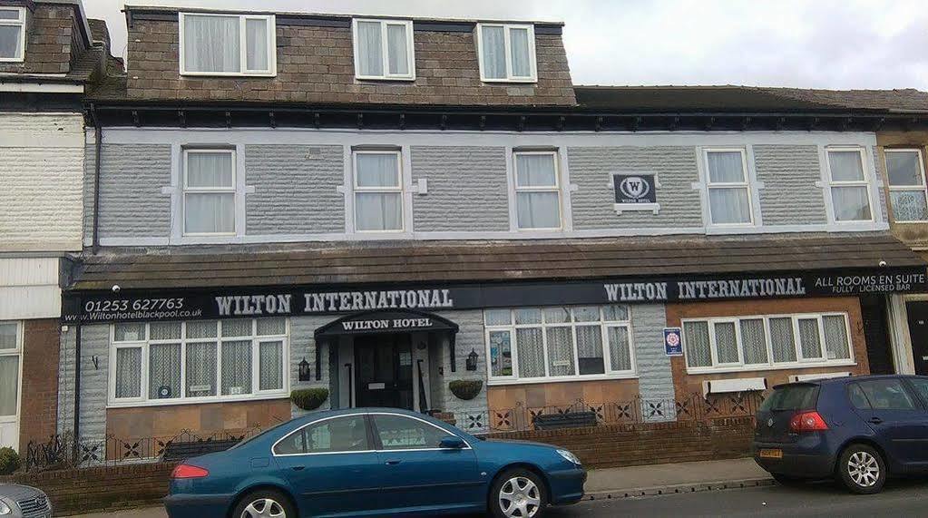 The Wilton International Bed & Breakfast Блекпул Екстериор снимка
